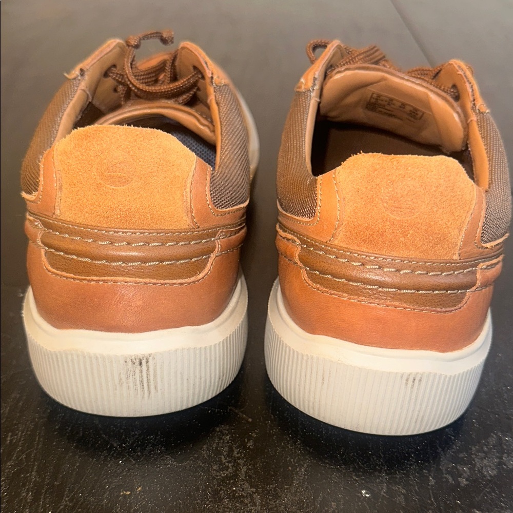 Clarks Men's Tan and Brown Sneakers - Picture 5 of 6
